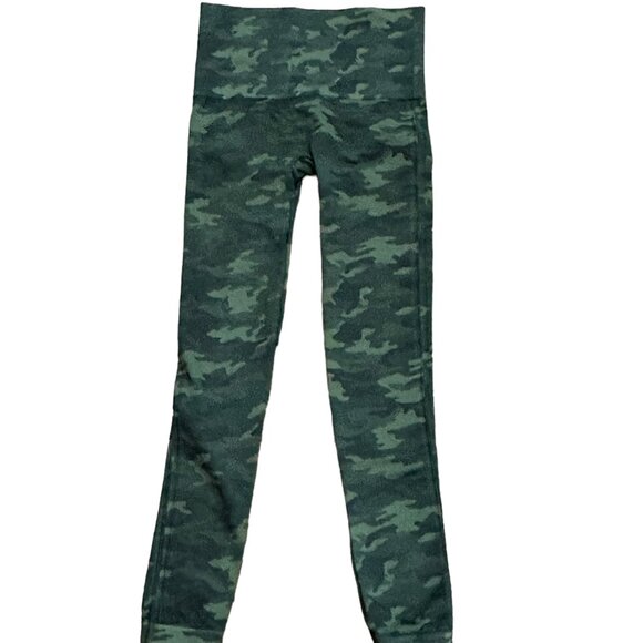 SPANX Look At Me Now Seamless Green Camo Leggings #FL3515‎ Size Small - Picture 3 of 6